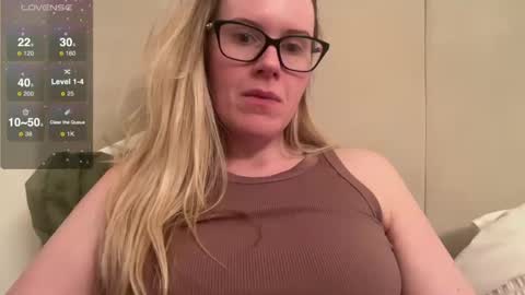 Snapshot of red_head_rosie_69 chatting on February 2025 09:04:02 PM Rosie online show from February 2025 09:04:02 PM