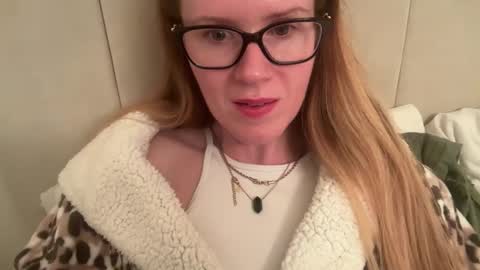 Snapshot of red_head_rosie_69 chatting on September 2025 06:51:02 PM Rosie online show from September 2025 06:51:02 PM