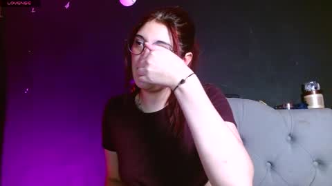 IG   OF red moonn online show from April 2026 06:19:01 AM