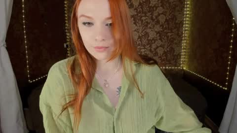 Mia online show from April 2026 04:33:02 PM