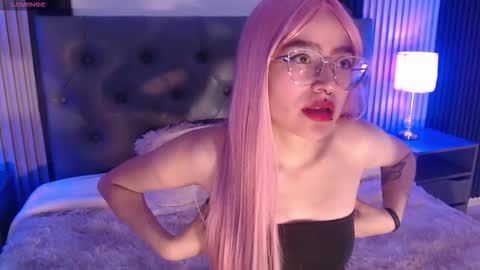 red_velvetbunny online show from December 2025 08:03:01 PM