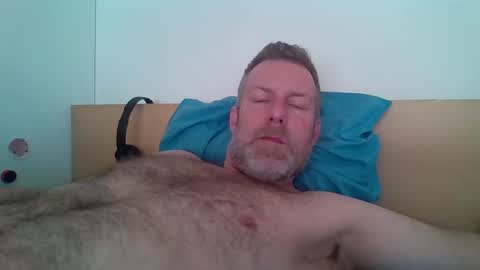 Red online show from March 2025 06:35:01 AM