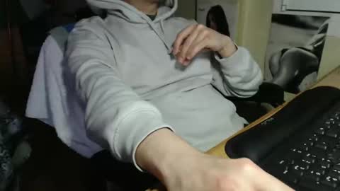 Snapshot of redblood_75 chatting on March 2026 04:53:02 PM Red online show from March 2026 04:53:02 PM