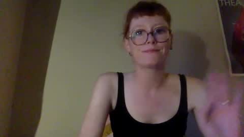 redcassie666 online show from April 2026 07:09:02 PM