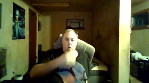 reddragon1195 online show from December 2024 05:15:01 AM