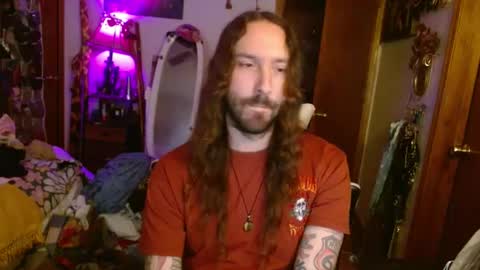 redhothippie112 online show from October 2025 09:04:01 PM