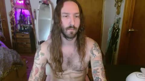 redhothippie112 online show from October 2025 07:27:01 PM