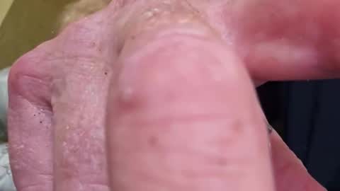 redrodridding online show from October 2025 01:44:02 PM