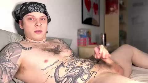 Snapshot of redrumbackwards chatting on February 2025 08:42:01 PM redrum online show from February 2025 08:42:01 PM