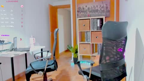 Snapshot of redskyxxx_ chatting on December 2024 11:11:01 AM Sofia online show from December 2024 11:11:01 AM