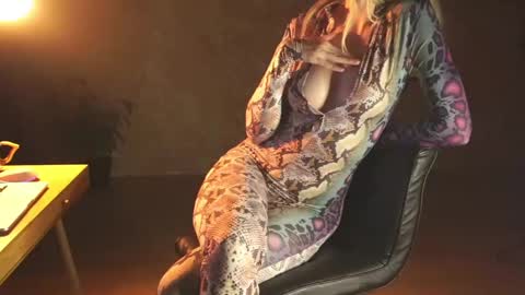 Red online show from December 2024 07:38:02 PM