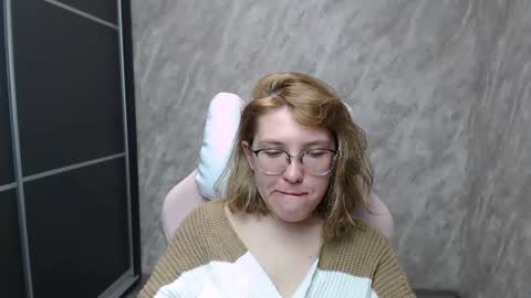 Regina online show from February 2025 06:12:02 AM