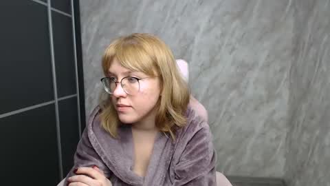 Regina online show from February 2025 07:01:02 AM