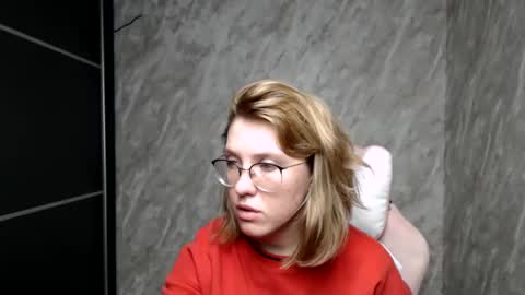 Regina online show from March 2025 06:12:02 AM