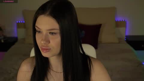 Snapshot of reginawine chatting on March 2026 09:44:01 AM ReginaWine online show from March 2026 09:44:01 AM