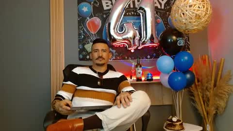   REIKO  online show from April 2026 07:07:02 PM