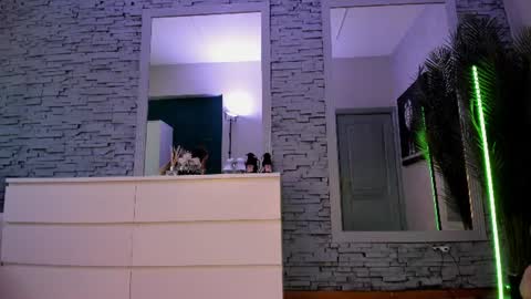 Snapshot of reina_cummings chatting on July 2026 09:23:01 AM reina cummings online show from July 2026 09:23:01 AM
