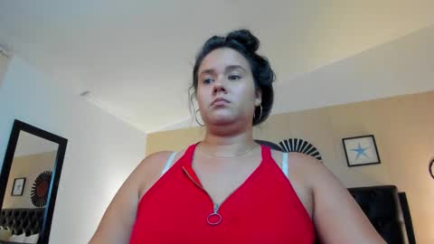 reina_loren online show from September 2025 02:04:02 AM