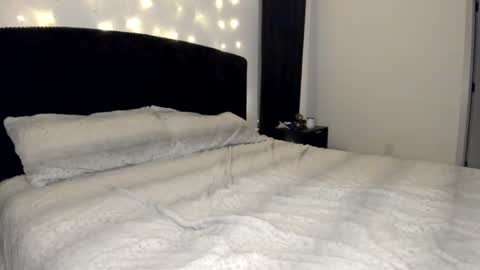 Priscilla online show from February 2025 04:07:02 AM