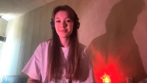 Rena online show from May 2026 11:37:02 AM