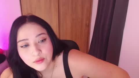Snapshot of renata_ruiz chatting on July 2026 04:39:02 AM online show from July 2026 04:39:02 AM