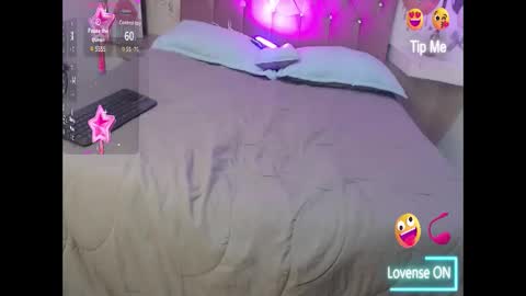 Snapshot of renata_valentina chatting on May 2026 11:17:02 AM RENATA VALENTINA online show from May 2026 11:17:02 AM