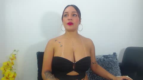 renatabrownn28 online show from March 2026 08:40:01 AM