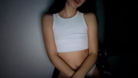 Snapshot of renee_loah chatting on November 2025 10:10:02 PM renee_loah online show from November 2025 10:10:02 PM