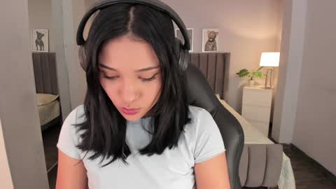 Snapshot of renee_shelby_ chatting on December 2024 08:10:02 PM Renee Shelby online show from December 2024 08:10:02 PM