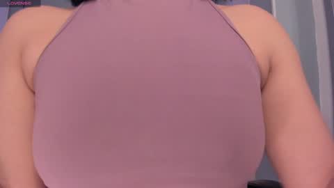 Snapshot of renee_shelby_ chatting on February 2025 03:56:01 PM Renee Shelby online show from February 2025 03:56:01 PM