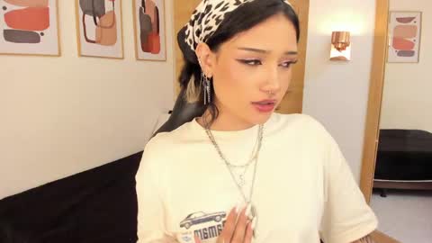 Snapshot of renee_shelby_ chatting on May 2026 09:42:01 PM Renee Shelby online show from May 2026 09:42:01 PM