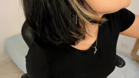 Snapshot of renee_shelby_ chatting on June 2026 08:48:02 PM Renee Shelby online show from June 2026 08:48:02 PM