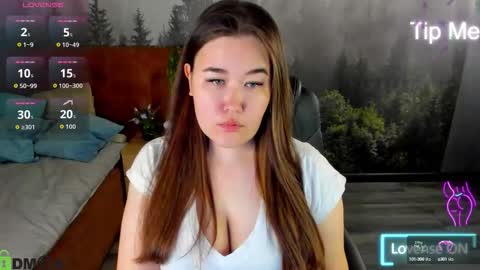 Snapshot of renee_turner chatting on September 2025 07:02:01 AM renee_turner online show from September 2025 07:02:01 AM