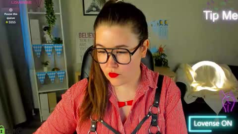 Snapshot of renee_turner chatting on October 2025 09:37:01 AM renee_turner online show from October 2025 09:37:01 AM
