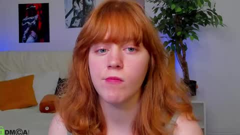 reneefoxy_ online show from June 2026 07:36:01 AM
