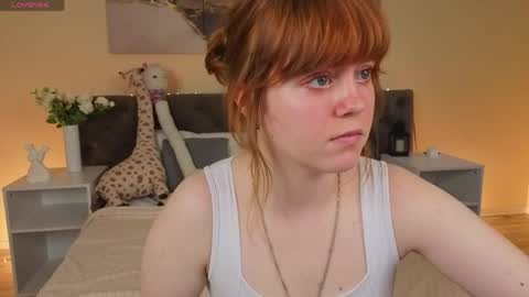 reneefoxy_ online show from June 2026 01:28:02 AM