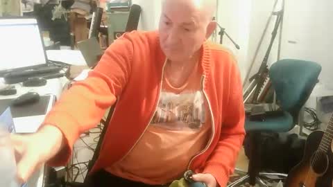 renefr online show from October 2025 09:48:02 PM