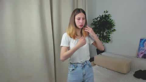 Christina online show from May 2026 06:28:02 PM