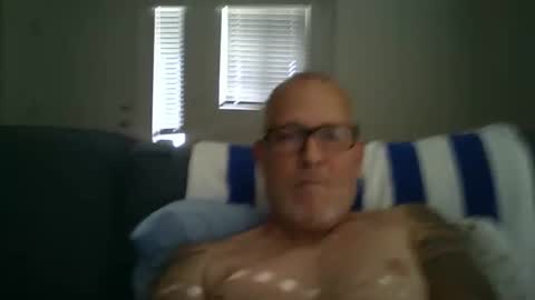 Snapshot of renewaz chatting on May 2026 04:36:01 PM Renewaz online show from May 2026 04:36:01 PM