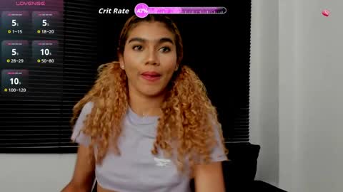Snapshot of rennatta_sx chatting on May 2026 03:56:01 AM Renata online show from May 2026 03:56:01 AM