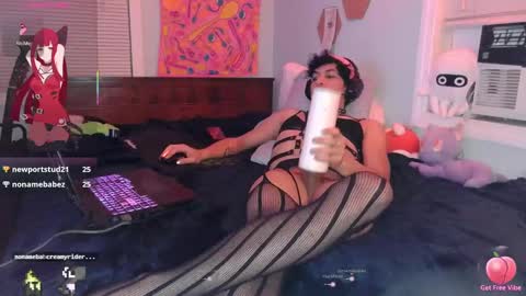 Snapshot of residentgoblin chatting on February 2025 07:06:01 AM residentgoblin online show from February 2025 07:06:01 AM