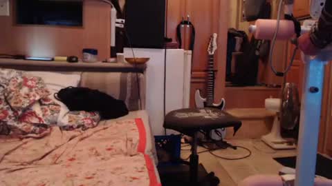 Snapshot of retro834 chatting on September 2025 06:41:01 AM Rhett online show from September 2025 06:41:01 AM