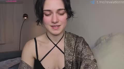 Ewiwi online show from March 2026 04:22:01 PM