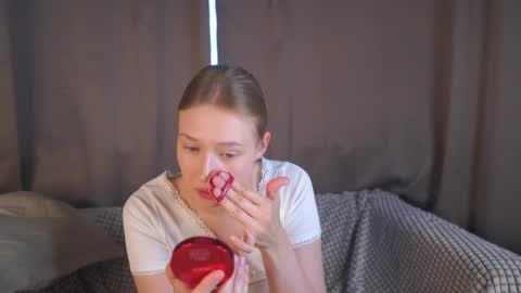 Snapshot of revamcallister chatting on May 2026 04:19:01 AM revamcallister online show from May 2026 04:19:01 AM