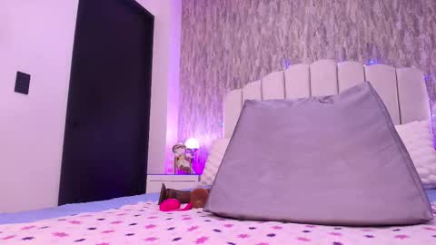 REVEN online show from November 2025 03:09:02 AM