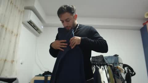 Chris online show from February 2025 10:48:01 PM