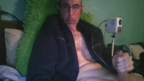 Snapshot of reyes_albert2006 chatting on December 2024 08:44:02 AM reyes_albert2006 online show from December 2024 08:44:02 AM