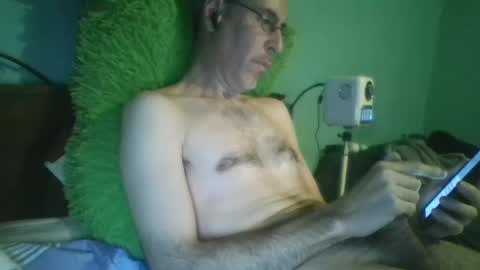 Snapshot of reyes_albert2006 chatting on February 2025 10:15:02 AM reyes_albert2006 online show from February 2025 10:15:02 AM