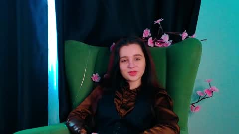 Snapshot of reynaedge chatting on May 2026 07:28:02 AM reynaedge online show from May 2026 07:28:02 AM