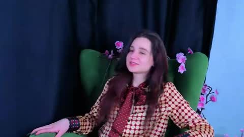 Snapshot of reynaedge chatting on June 2026 02:33:01 PM reynaedge online show from June 2026 02:33:01 PM